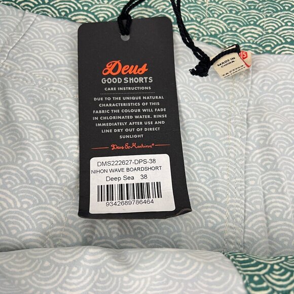 Deus ex machina  Nihon wave Board Shorts Size 38 Swim Trunks - Picture 7 of 8